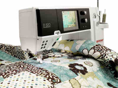 Bernina 820QE sewing machine, embroidery machine, quilting machine.